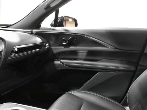 Certified 2024 Cadillac Lyriq Sport RWD image 19
