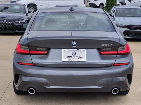 Used 2019 BMW 330i Sedan w/ M Sport Package RWD image 5