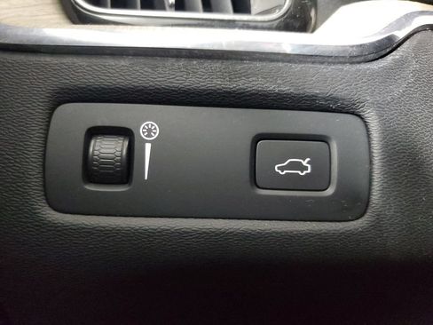 Used 2021 Volvo XC60 T5 Inscription FWD image 37