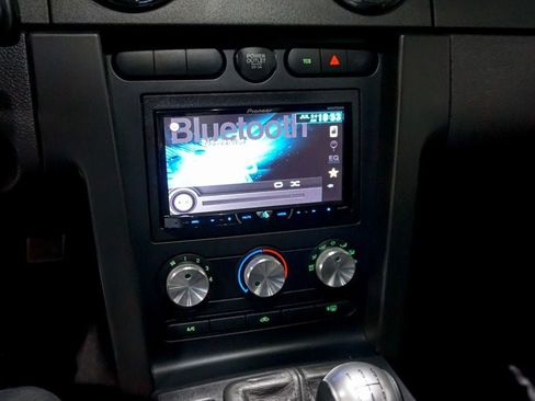 Used 2005 Ford Mustang GT RWD image 46