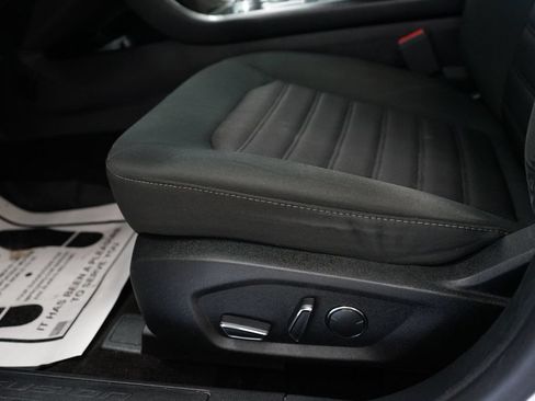 Used 2018 Ford Fusion SE w/ Fusion SE Technology Package FWD image 27