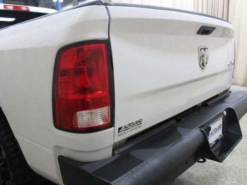 Used 2016 RAM 2500 Tradesman w/ Chrome Appearance Group image 10