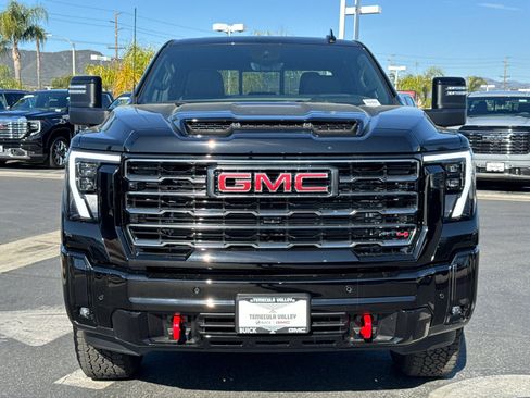 New 2025 GMC Sierra 2500 AT4 w/ AT4 Premium Plus Package image 4