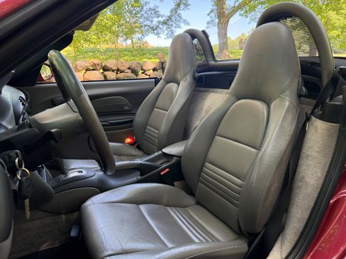 Used 2003 Porsche Boxster RWD image 29