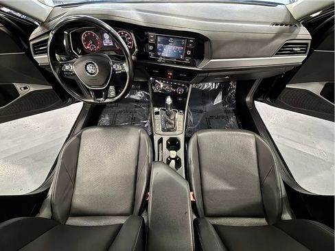 Used 2019 Volkswagen Jetta R-Line FWD image 22