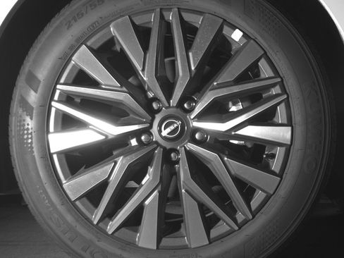 Used 2025 Nissan Altima 2.5 SV image 13