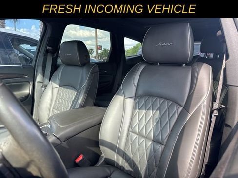 Used 2023 Buick Enclave Avenir w/ Avenir Technology Package image 8