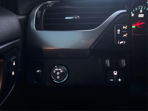 Used 2016 Chevrolet Tahoe LTZ image 18