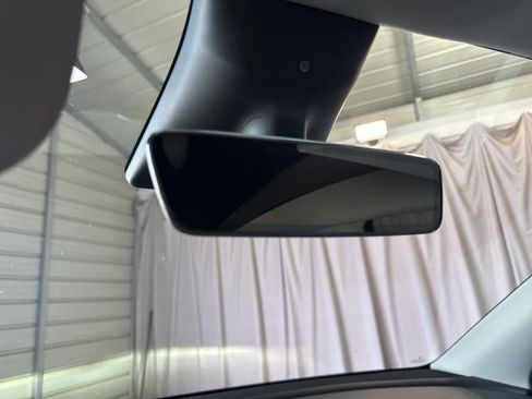 Used 2023 Tesla Model Y Long Range image 25