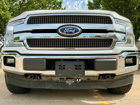 Used 2019 Ford F150 King Ranch w/ Equipment Group 601A Luxury AWD/4WD image 9