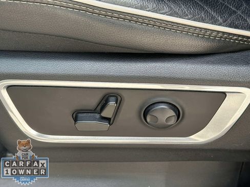 Used 2025 RAM 1500 Laramie AWD/4WD image 20