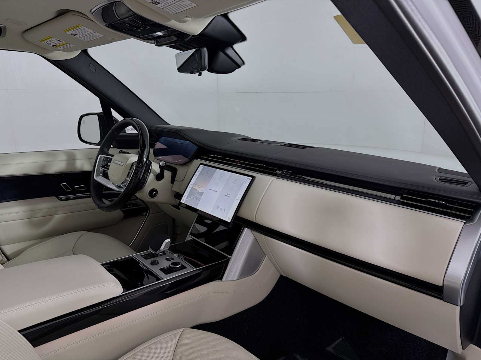 New 2027 Land Rover Range Rover SE AWD/4WD image 30