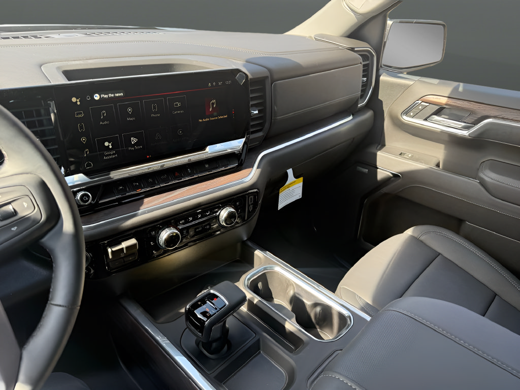 Certified 2026 GMC Sierra 1500 SLT RWD image 44