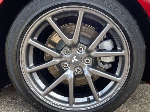 Used 2018 Tesla Model 3 Long Range AWD/4WD image 14