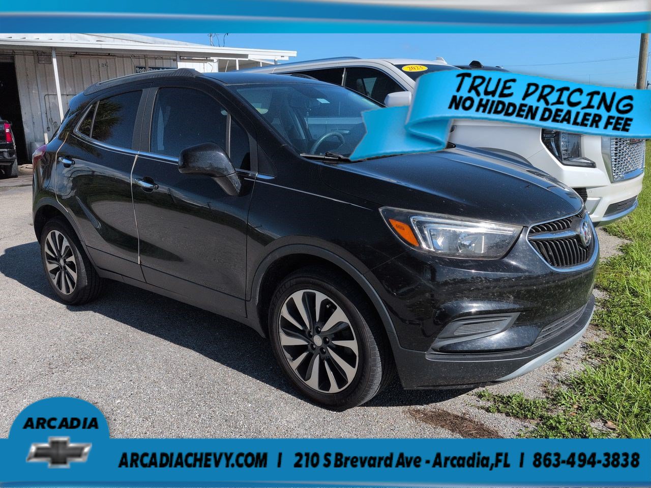 Used 2021 Buick Encore Preferred FWD image 2