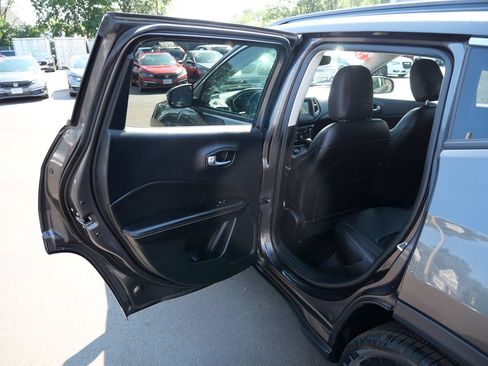 Used 2021 Jeep Compass Latitude w/ Driver Assistance Group AWD/4WD image 27
