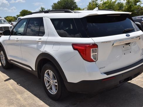 Used 2020 Ford Explorer XLT w/ Comfort Package AWD/4WD image 7