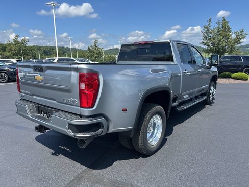 New 2026 Chevrolet Silverado 3500 High Country w/ Technology Package AWD/4WD image 7