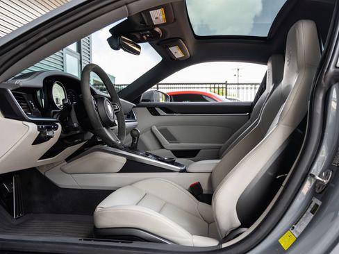 Certified 2024 Porsche 911 Carrera 4S AWD/4WD image 31