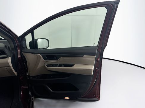 Used 2018 Honda Odyssey Touring image 34