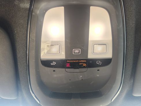 Certified 2023 Volvo C40 P8 Recharge Ultimate AWD/4WD image 31