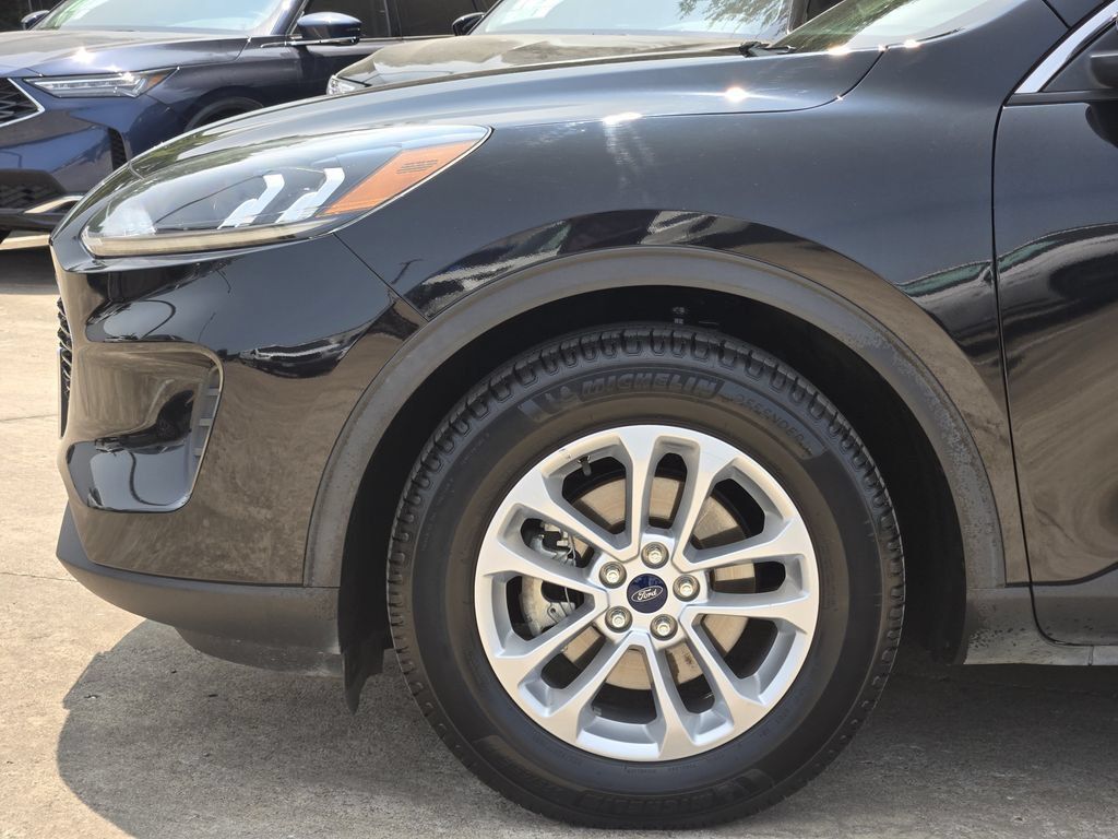 Used 2020 Ford Escape SE FWD image 13
