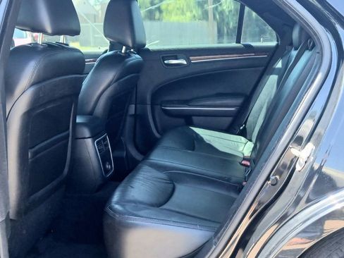 Used 2013 Chrysler 300 image 13