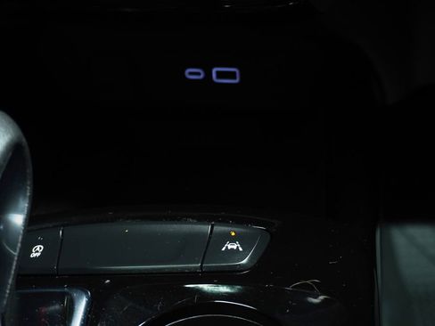 Used 2024 Chevrolet Trax RS w/ Sunroof Package image 19