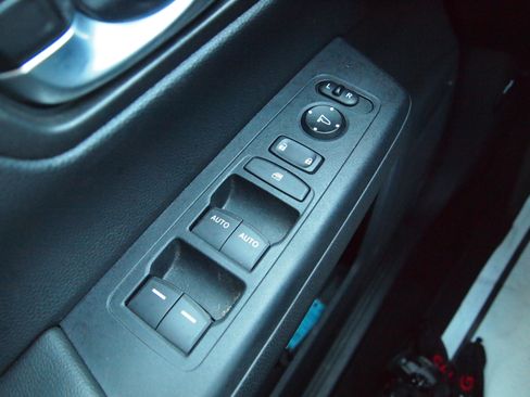 Used 2024 Honda CR-V EX image 23