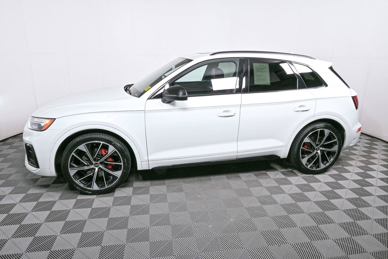 Used 2024 Audi SQ5 Premium Plus AWD/4WD image 33