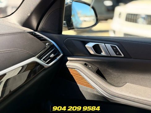 Used 2020 BMW X5 xDrive40i AWD/4WD image 18