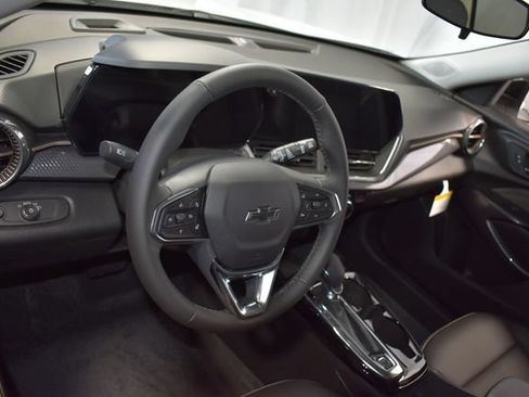 New 2026 Chevrolet Trax ACTIV w/ Driver Confidence Package FWD image 13
