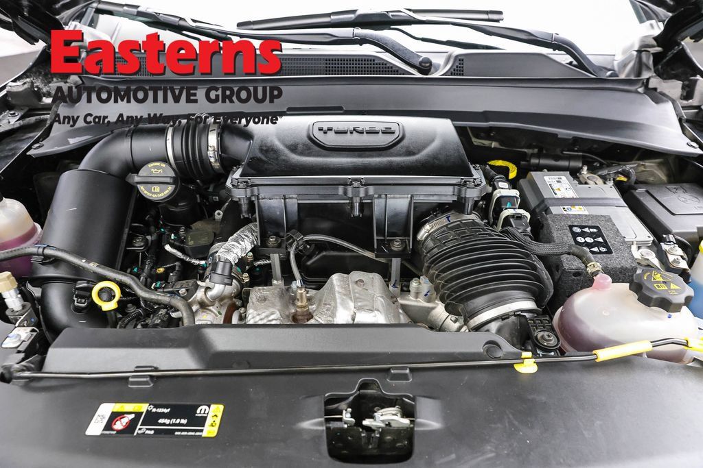 Used 2025 Jeep Compass Limited AWD/4WD image 7
