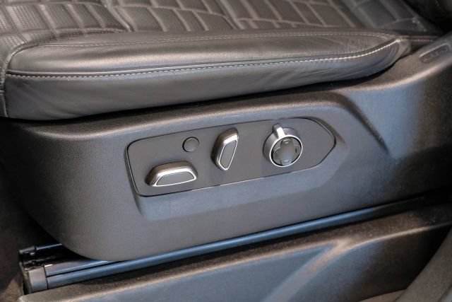 Used 2023 Cadillac Escalade V AWD/4WD image 44