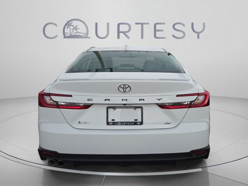 Certified 2026 Toyota Camry SE FWD image 5