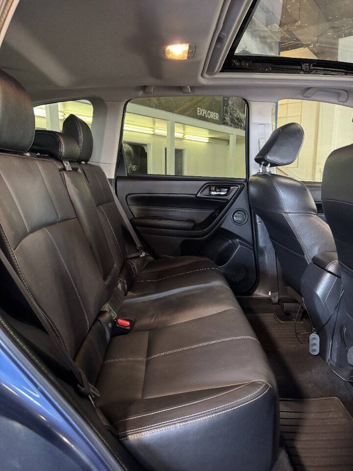 Used 2017 Subaru Forester 2.0XT Touring AWD/4WD image 7