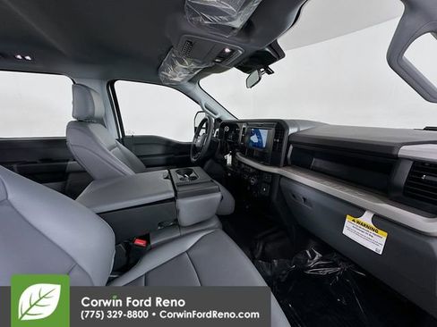 New 2026 Ford F250 XL w/ XL Chrome Package image 26