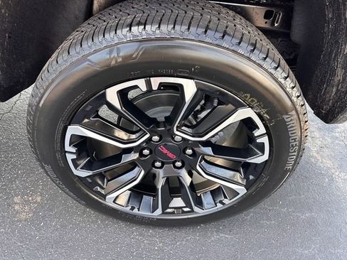 New 2026 GMC Canyon Denali image 16