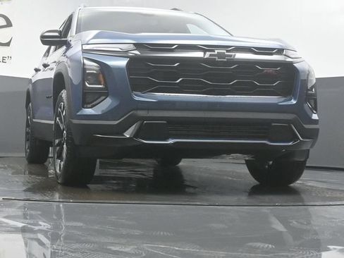 New 2026 Chevrolet Equinox RS FWD image 3