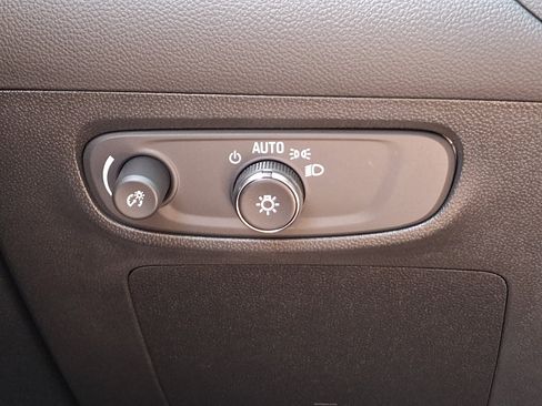 Used 2025 Buick Encore GX Preferred FWD image 22