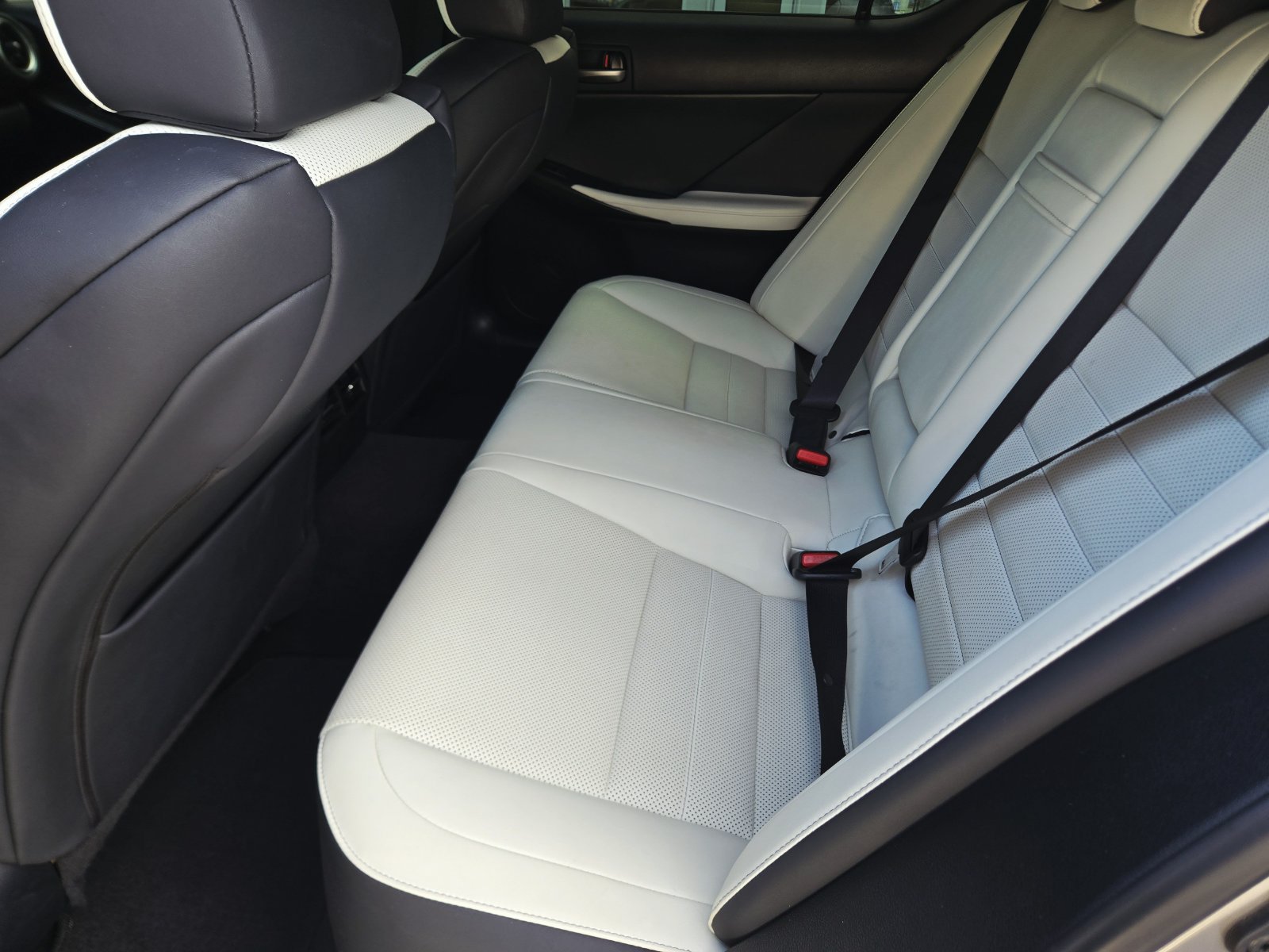 Used 2021 Lexus IS 350 F Sport w/ Accessory Package 2 RWD image 17
