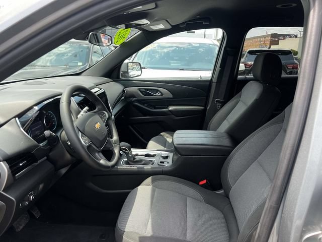 Certified 2023 Chevrolet Traverse LT FWD image 17