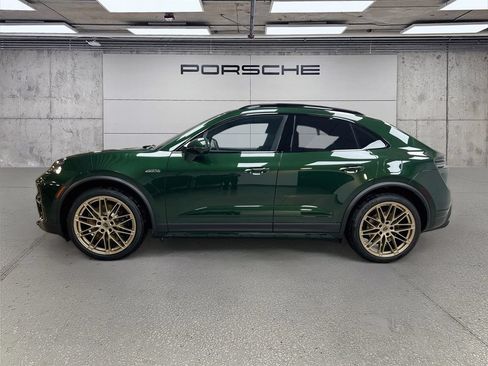 Certified 2026 Porsche Macan Turbo Electric AWD/4WD image 2