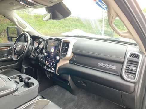 Used 2024 RAM 2500 Laramie w/ Safety Group AWD/4WD image 29