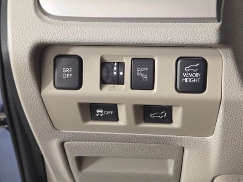Used 2018 Subaru Forester 2.5i Premium AWD/4WD image 35