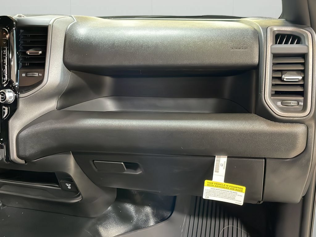 New 2026 RAM 2500 Tradesman AWD/4WD image 17