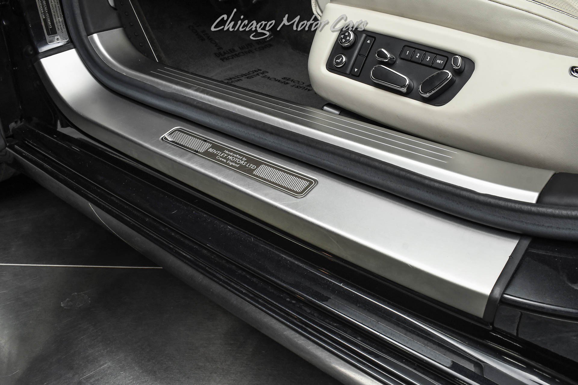 Used 2014 Bentley Flying Spur W12 AWD/4WD image 31
