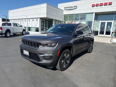 Certified 2022 Jeep Grand Cherokee Limited 4xe image 3