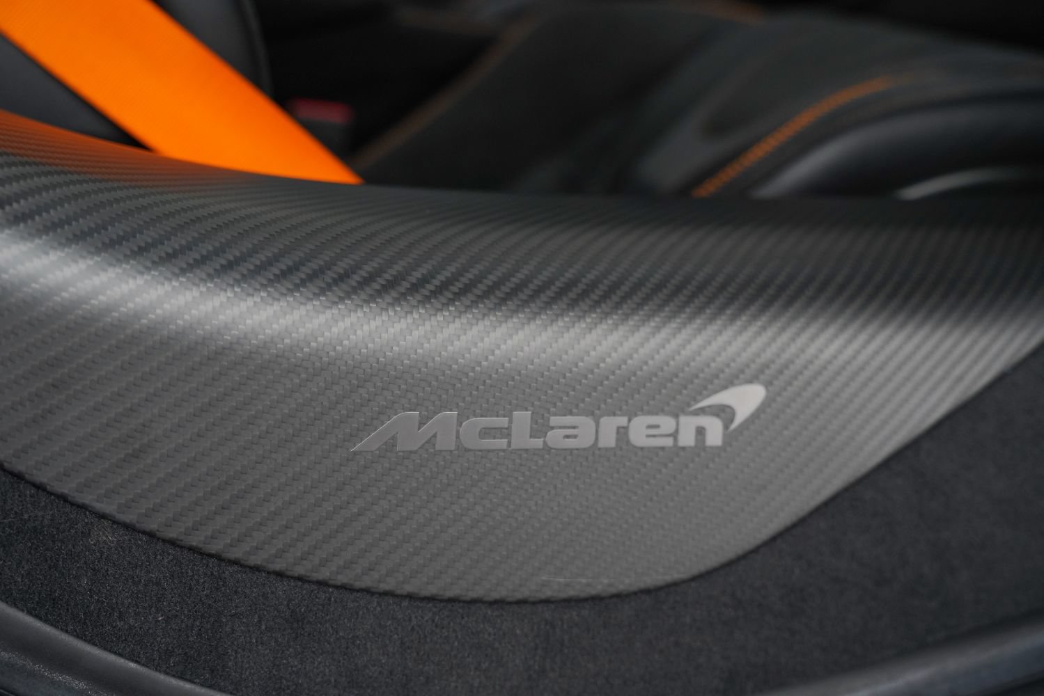 Used 2024 McLaren 750S Spider RWD image 32