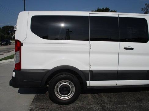 Used 2018 Ford Transit 150 XL RWD image 5